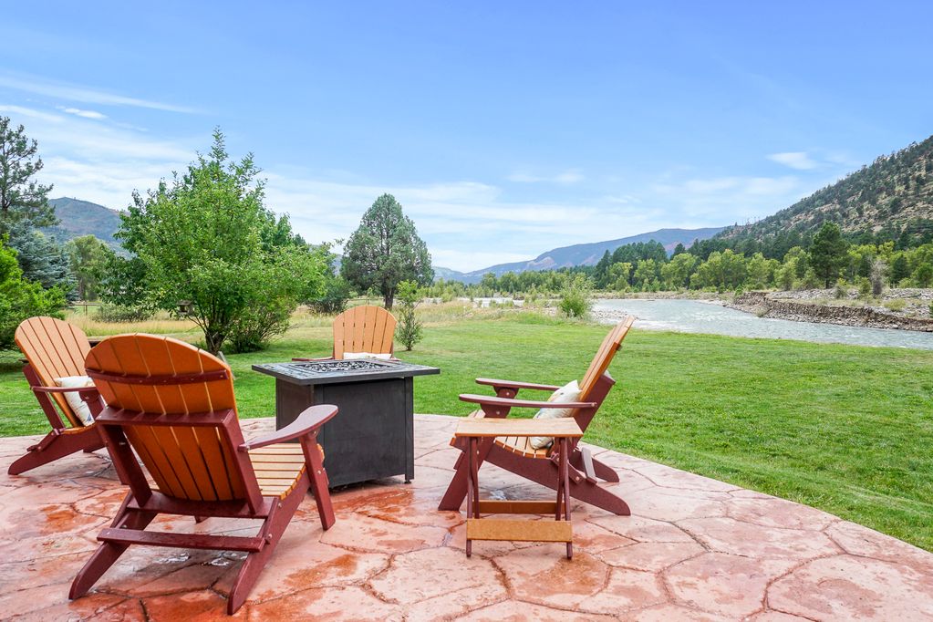 The Riversong Retreat Amazing The Hotel Guide